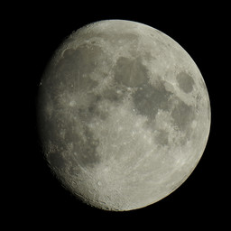 moon-2019-08-12-L-SQ.jpg